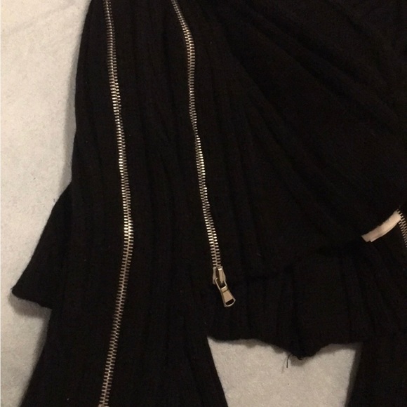 Alexander McQueen balck 100% virgin wool sweater with zips - Picture 6 of 6